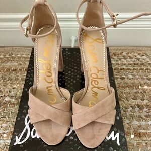 Sam Edelman Yancy Oatmeal Suede Sandal Size 8.5 BRAND NEW